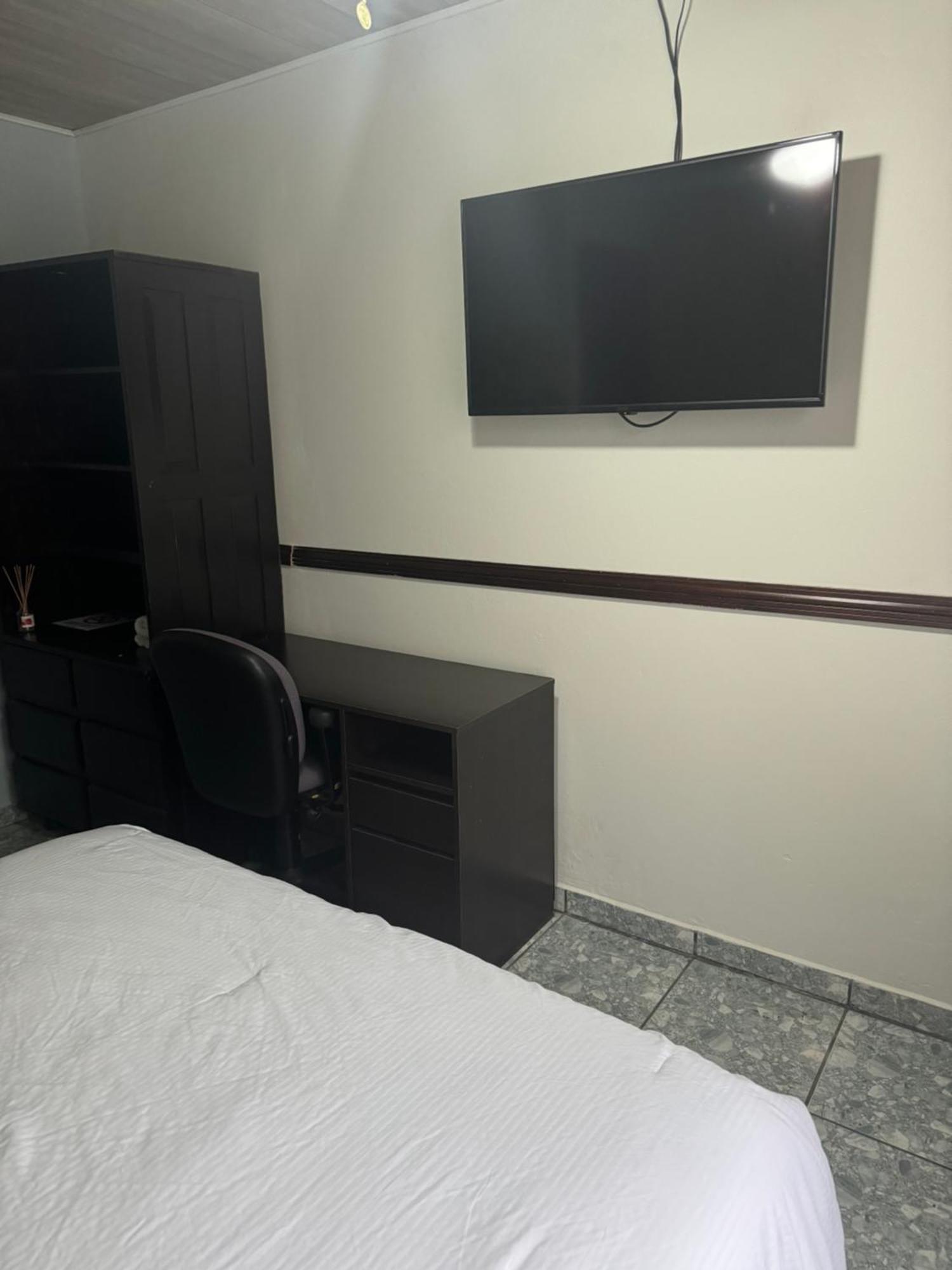 Hotel Vale'S Chiles  Экстерьер фото